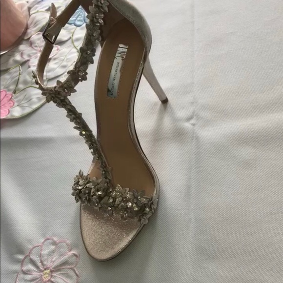 Silver/Gold Prom Heels - Picture 2 of 4